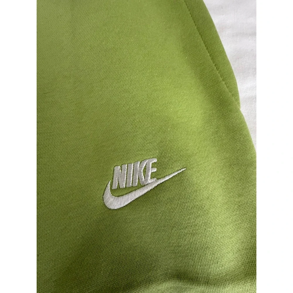 Nike Mens Club Fleece Shorts Lime Green BV2671-332 Size Large NWT